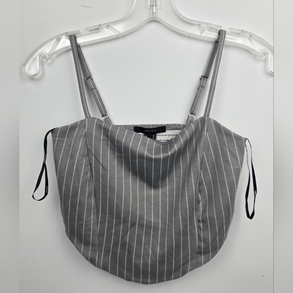 Forever 21 Women's Crop Shirt Tank Sleeveless Gray White Striped Cami Medium
